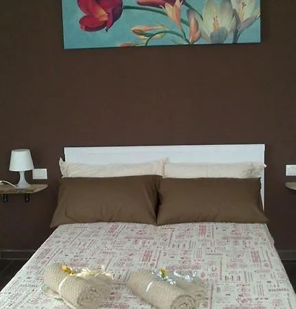 Agriturismo Cascina Tollegna Фермерский дом